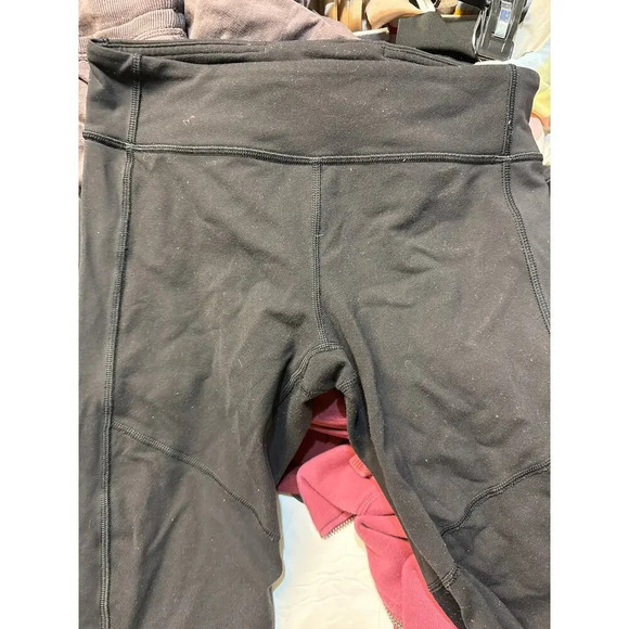 IVIVVA by Lululemon Black leggings crop size 12 - Picture 3 of 4